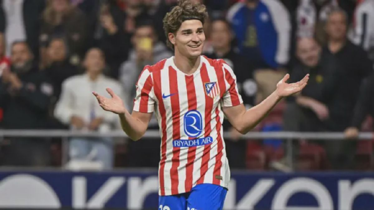 Julian Alvarez Hattrick, Enzo Fernandez Cetak Gol Kemenangan Chelsea