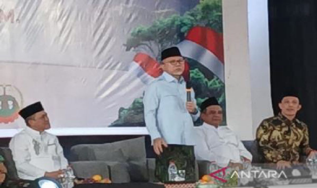 Menko Pangan Zulkifli Hasan Targetkan Sampah 24 Kota Besar Tuntas 2028