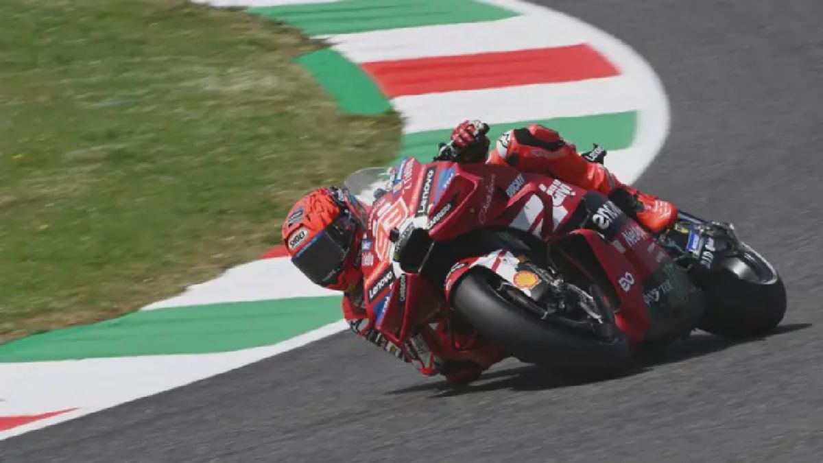 Marc Marquez Rajai Sesi Latihan MotoGP Italia di Sirkuit Mugello