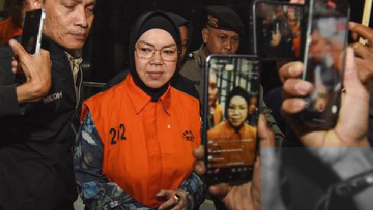 KPK Tahan Bupati Sukoharjo Etik Suryani Usai OTT