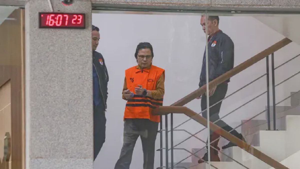 KPK Resmi Tahan Mantan Sekjen MPR Ma'ruf Cahyono