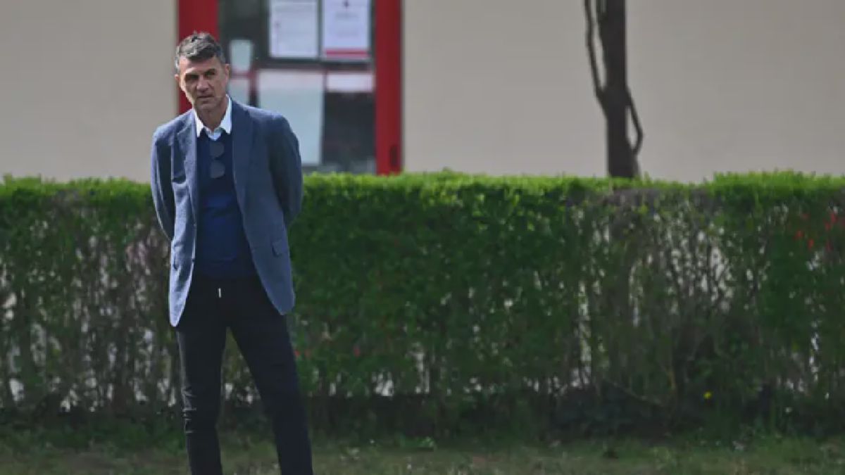 AC Milan Resmi Pecat Maldini, Leao Tunjukkan Kebingungan