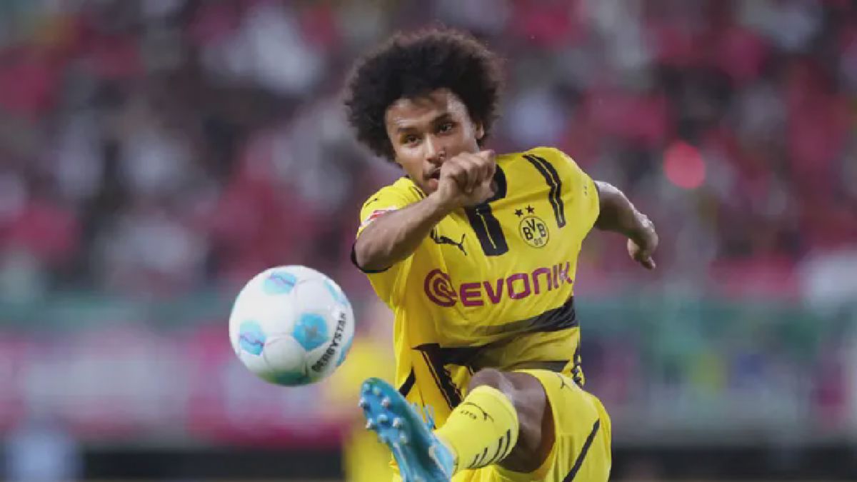 Liverpool Incar Karim Adeyemi yang Bersinar di Borussia Dortmund