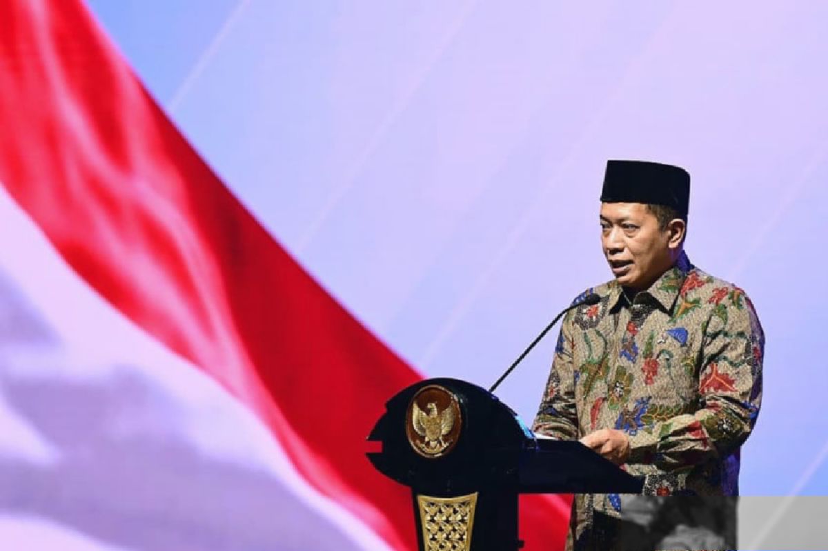 Menkop Ferry Laporkan 15.845 Koperasi Merah Putih Telah Berdiri ke Prabowo