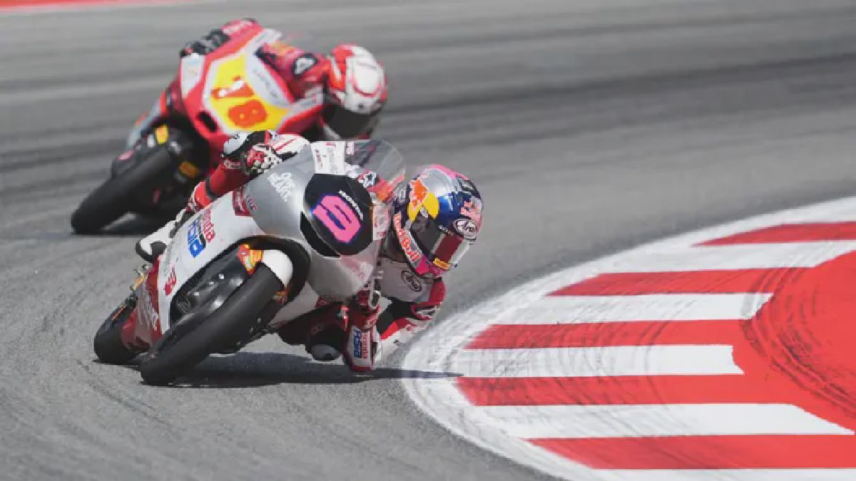 Veda Ega Pratama Finis ke-8 di Moto3 Catalunya 2026