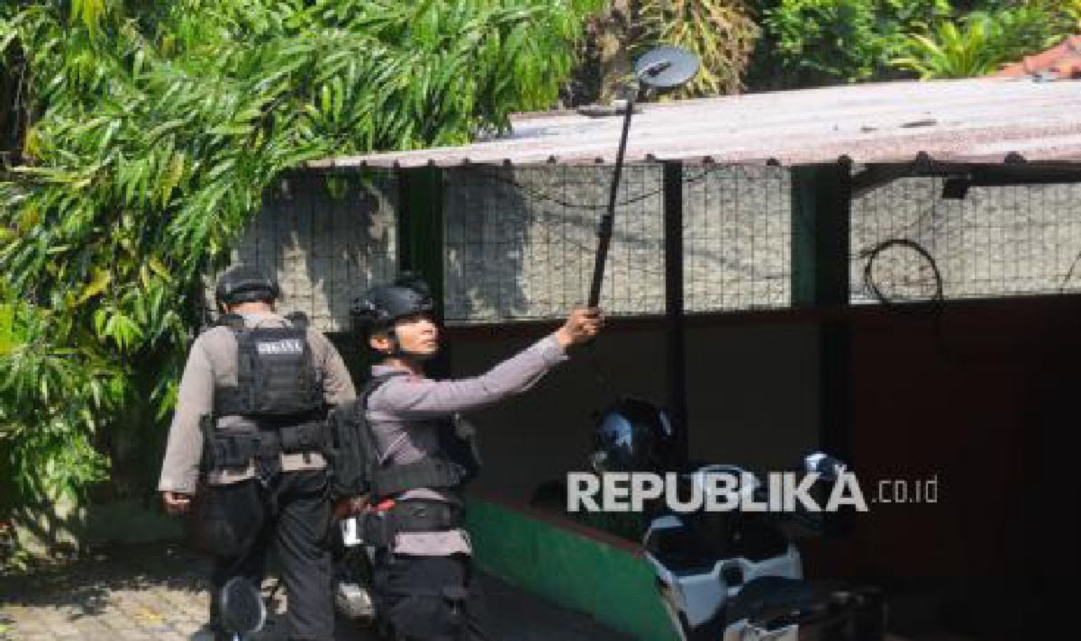Polisi Identifikasi Pengirim Teror Bom WhatsApp ke SDN Srengseng Sawah