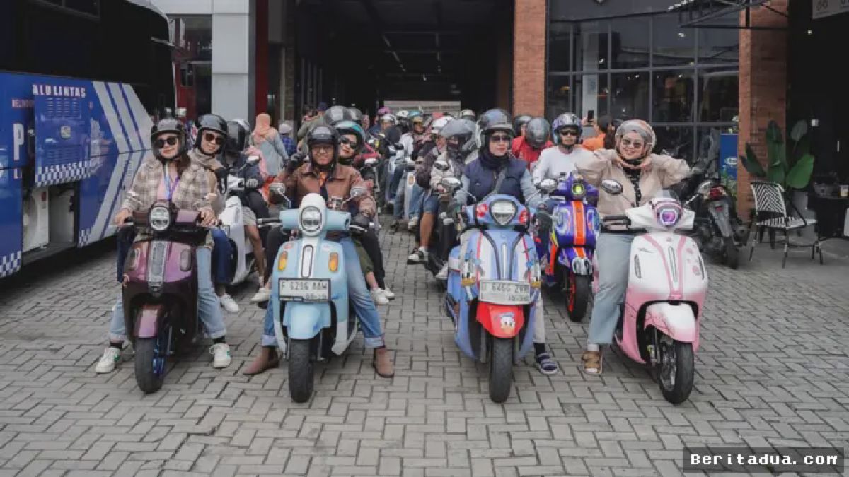 Bogor, Jawa Barat — Ratusan pengendara skutik retro-modern Yamaha Fazzio Hybrid dan