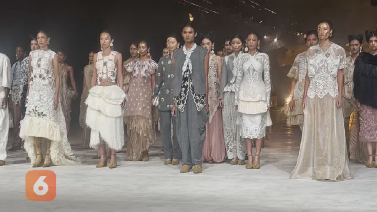 TOTON Tutup Mulia in Fashion 2026 dengan Koleksi KALA