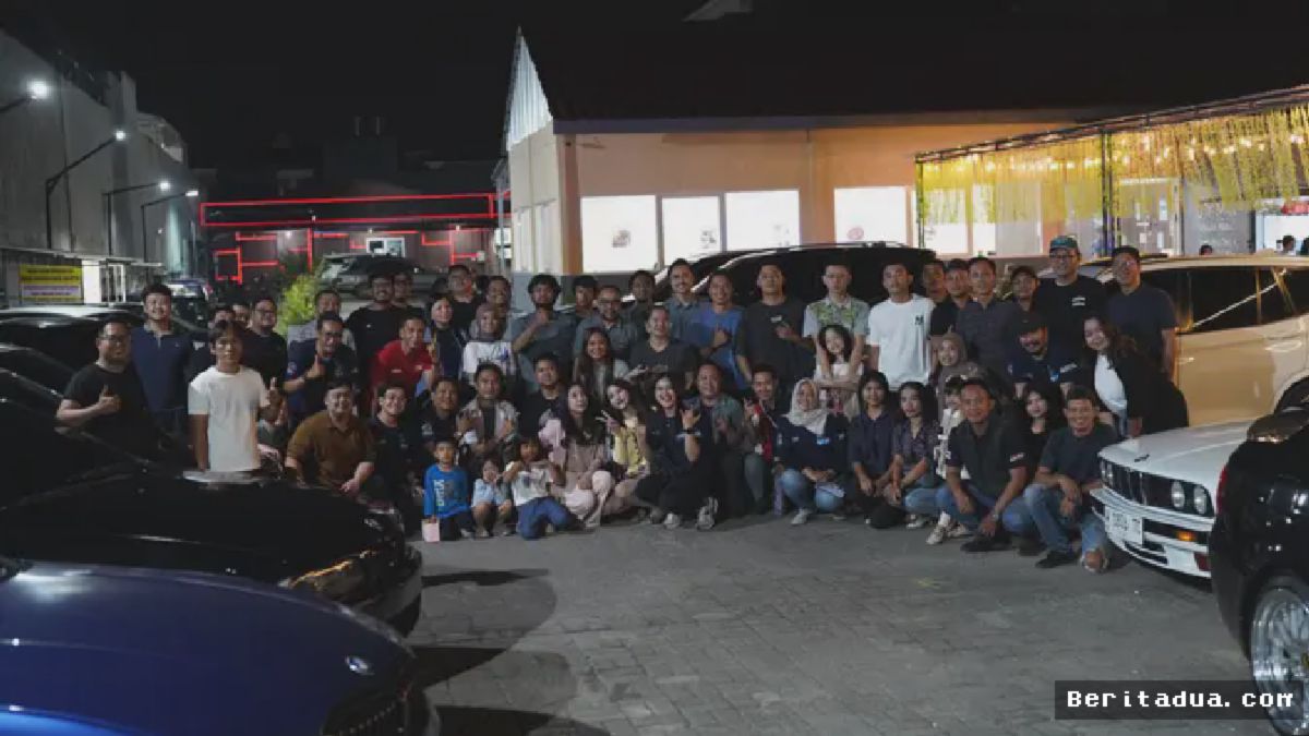 SURABAYA — BMW Car Clubs Indonesia (BMWCCI) Surabaya Chapter merayakan tonggak sejarahnya
