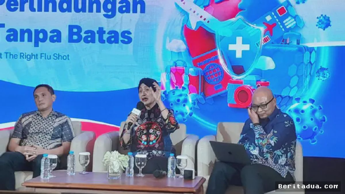 Jakarta — Prof. Dr. dr. Iris Rengganis, SpPD-KAI, Dokter Spesialis Penyakit Dalam