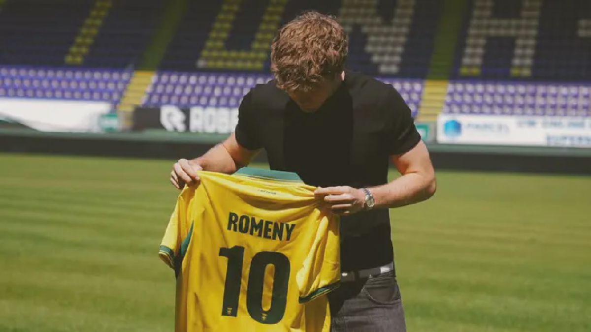 Sittard — Ole Romeny Resmi Gabung Fortuna Sittard