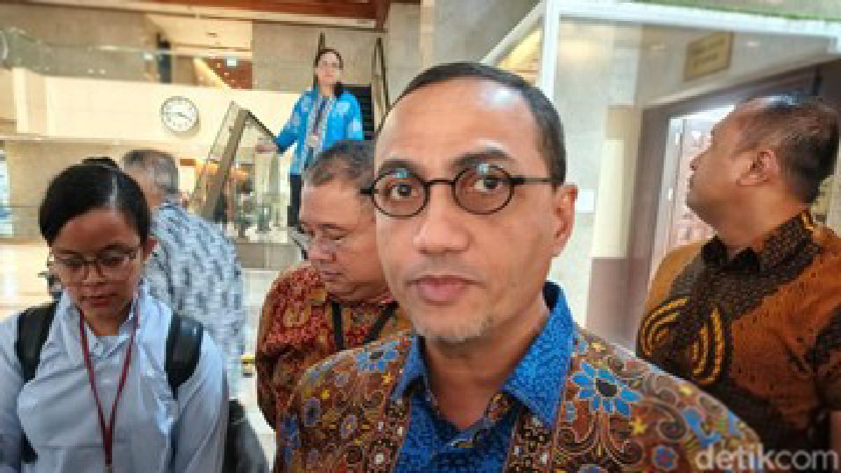 S&P Turunkan Outlook, OJK Klaim Modal Asing Masih Net Buy