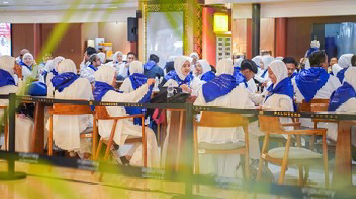 ParagonCorp Beri Apresiasi Umrah untuk 135 Karyawan Loyal