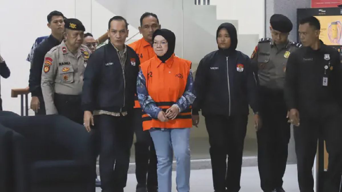 Bupati Sukoharjo Etik Suryani Ditahan KPK Pascaterjaring OTT