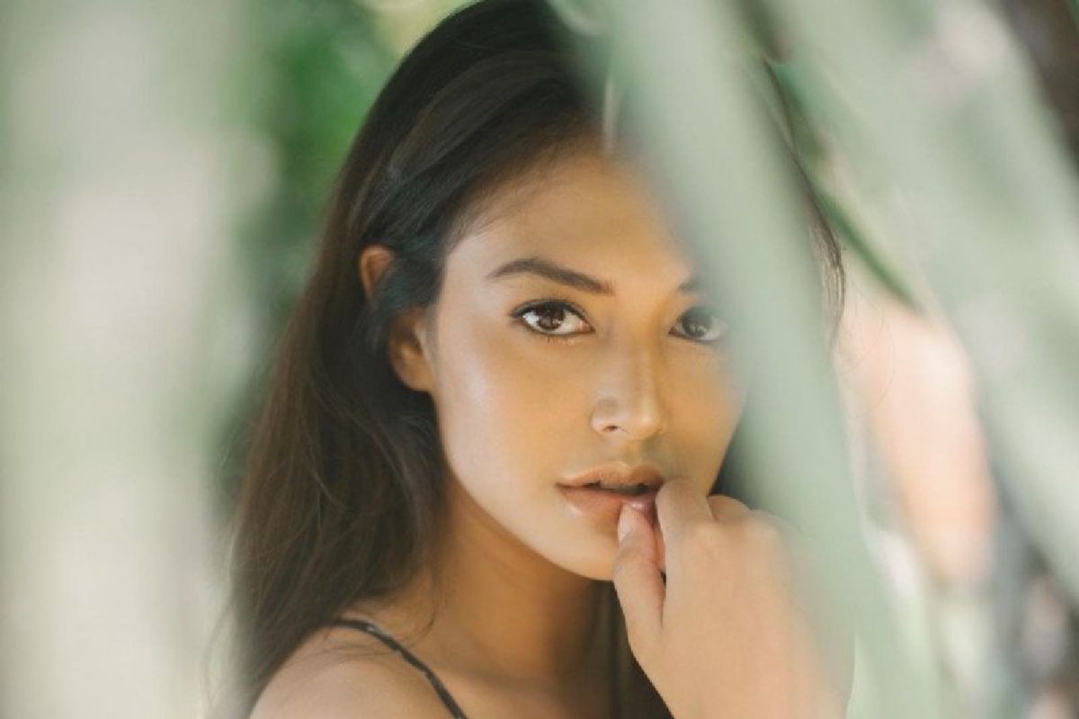 Aurelie Moeremans Rilis Memoar 'Broken Strings' yang Penuh Luka