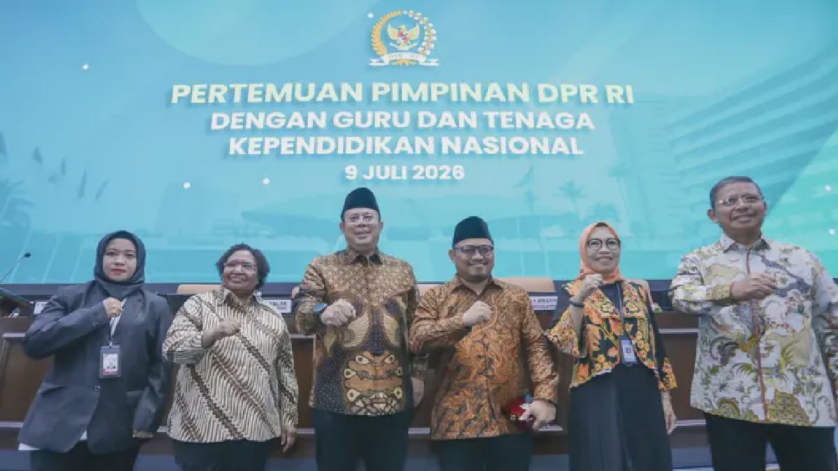 Kompleks Parlemen, Senayan — DPR RI Dengar Aspirasi Aliansi Guru Nasional