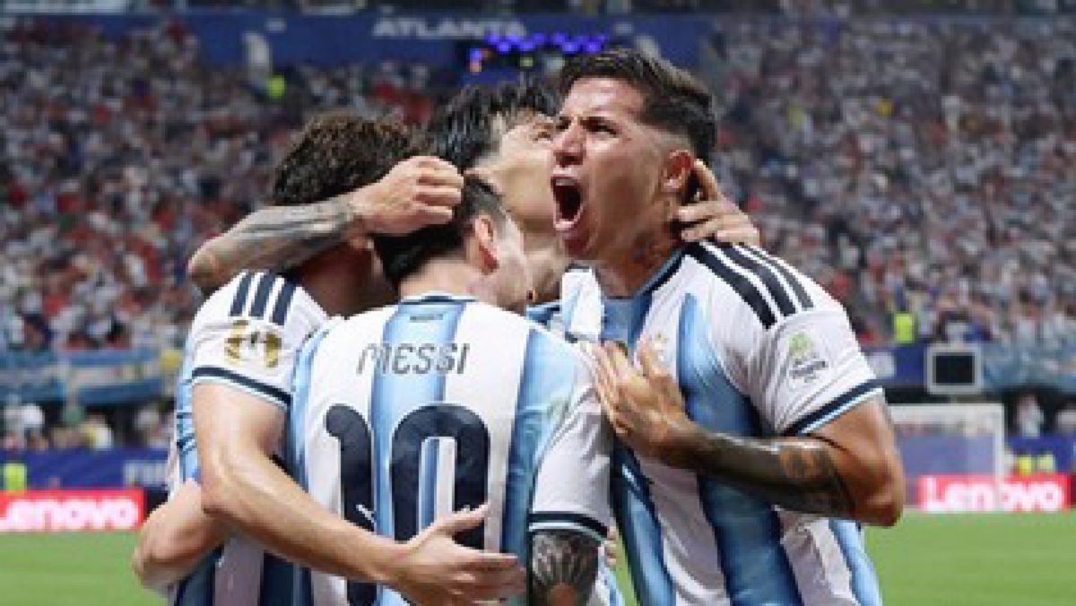 FIFA Tunjuk Wasit Portugal Pimpin Argentina vs Swiss