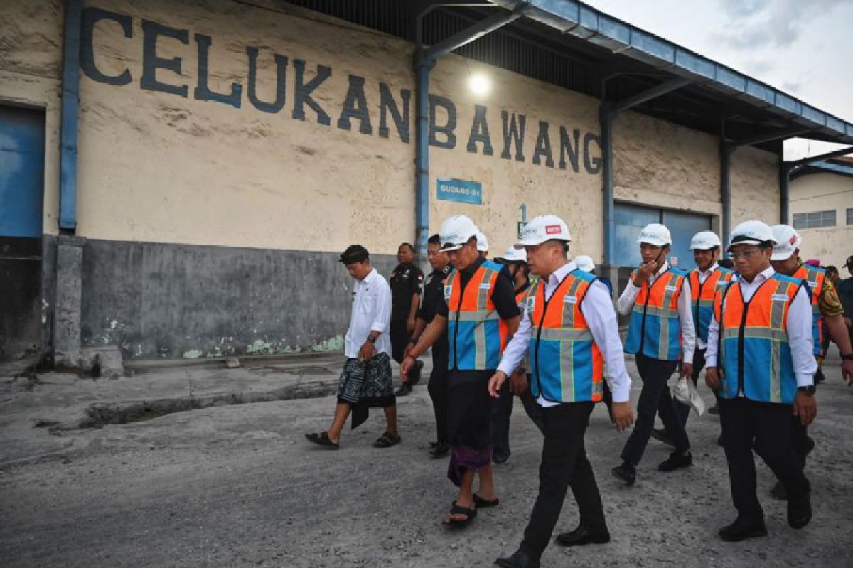 Menhub Dudy Targetkan Celukan Bawang Beroperasi Akhir Tahun