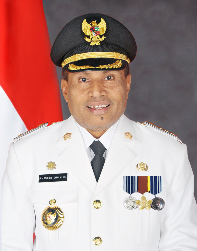 Benhur Tomi Mano: Profil dan Kinerja Gubernur Papua